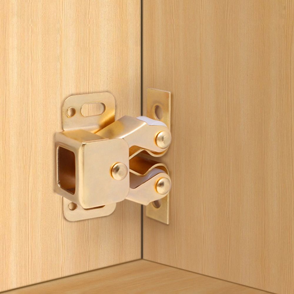 L'armoire magnétique Antique c - Magnetic Catch Door avis et prix